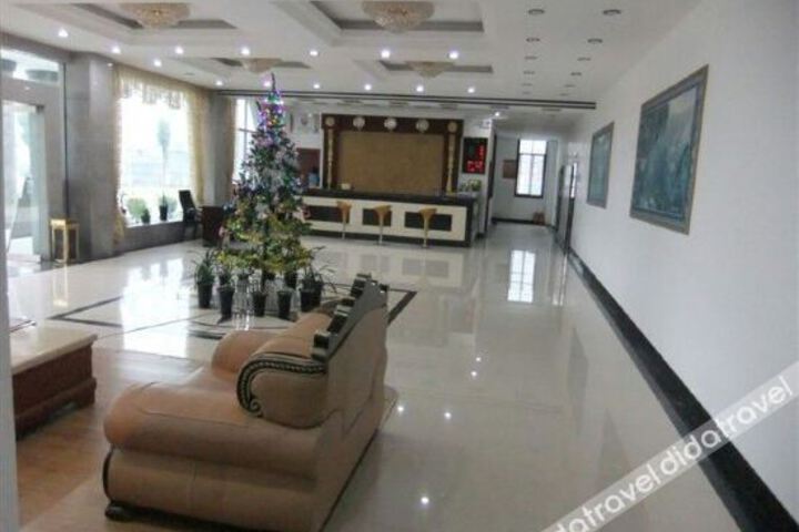 Hotel Interior 8 of 16