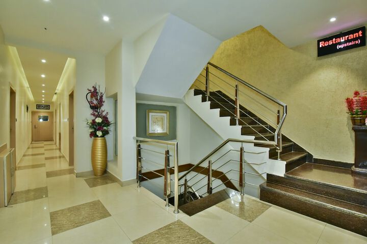 Hotel Interior 4 of 94