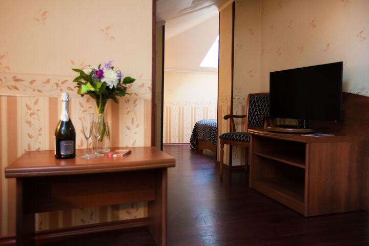 Room 35 of 59
