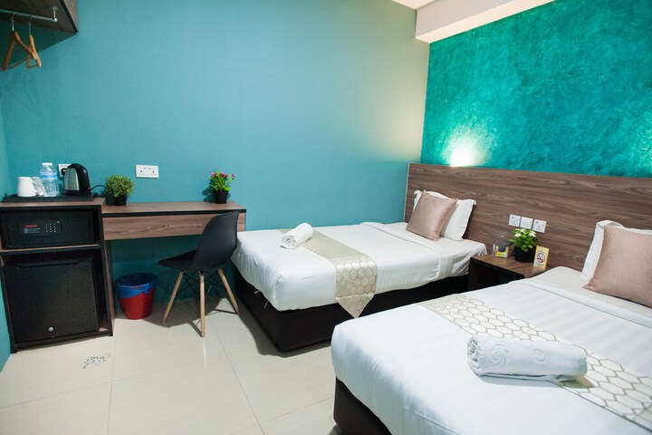 Room 6 of 46