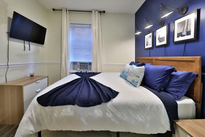 Room 3 of 21