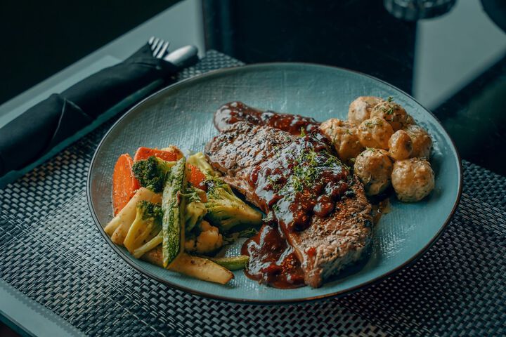 Dining 137 of 172