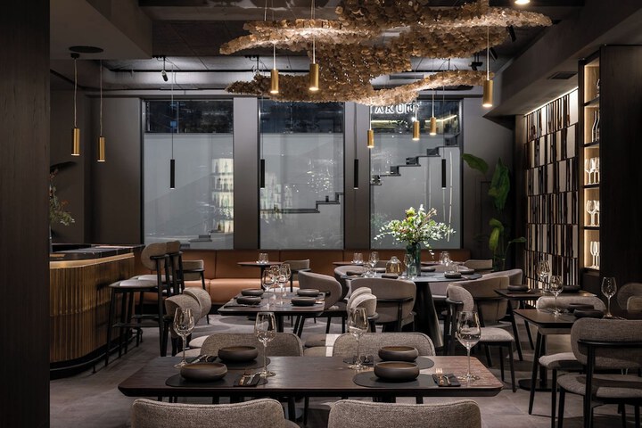 Dining 80 of 113