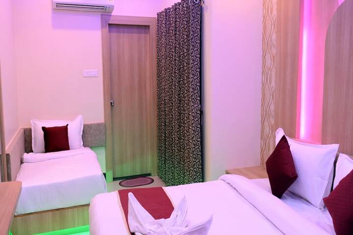 Room 47 of 77