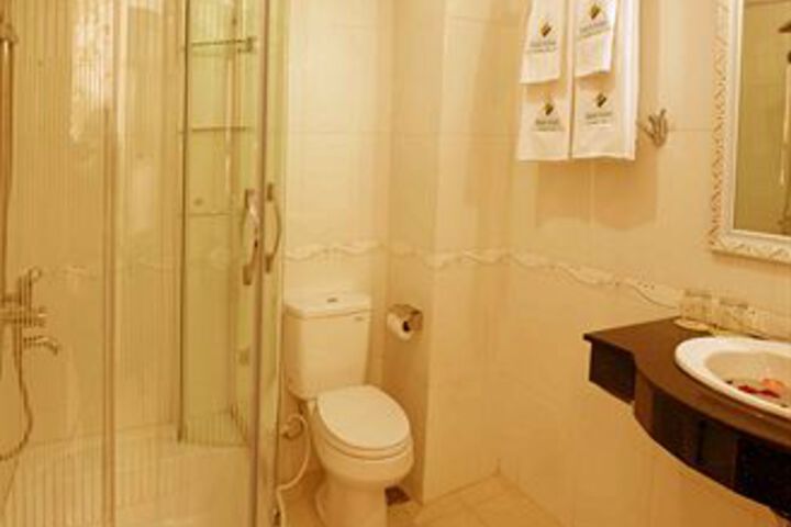 Room 3 of 55