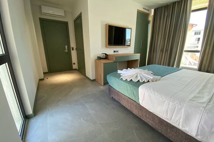 Room 36 of 62