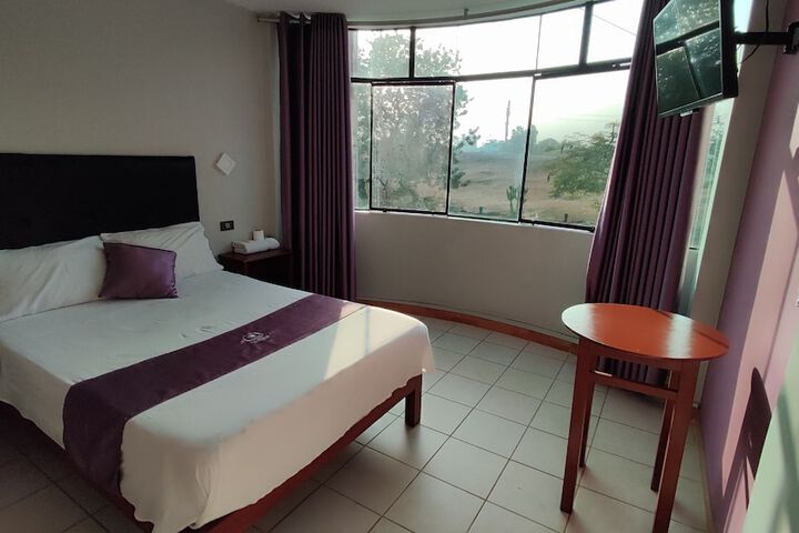 Room 3 of 38