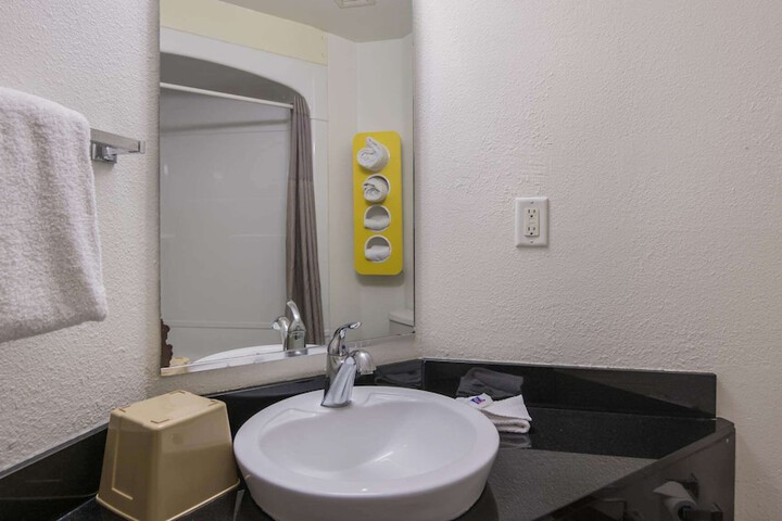 Room 12 of 51