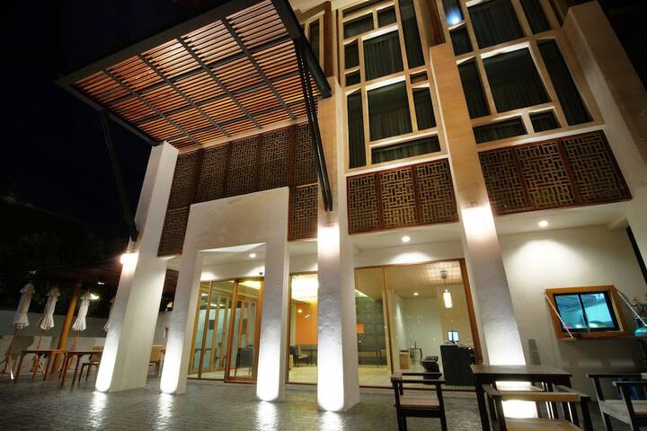 Hotel 156 of 167