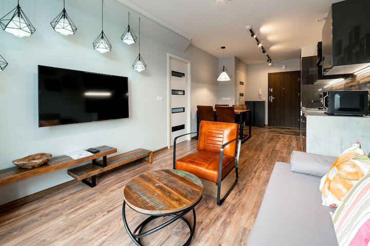 Room 57 of 375