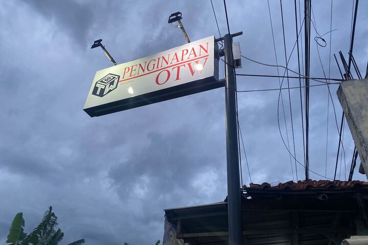 OYO 93663 Penginapan Otw