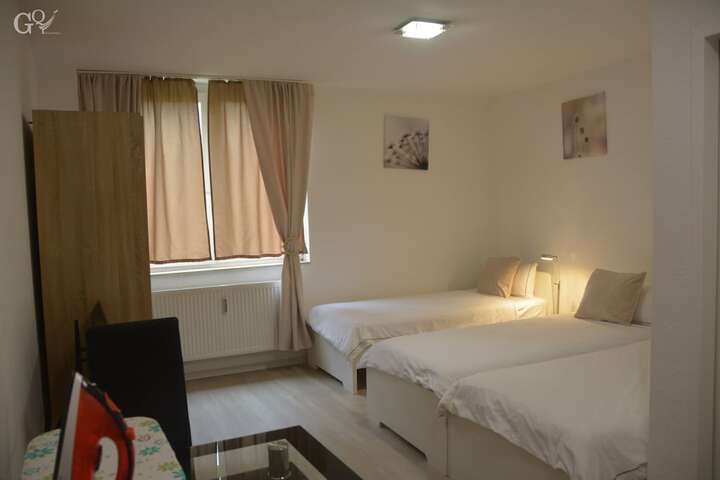 Room 44 of 80
