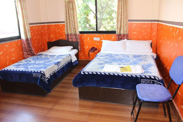 Room 2 of 19