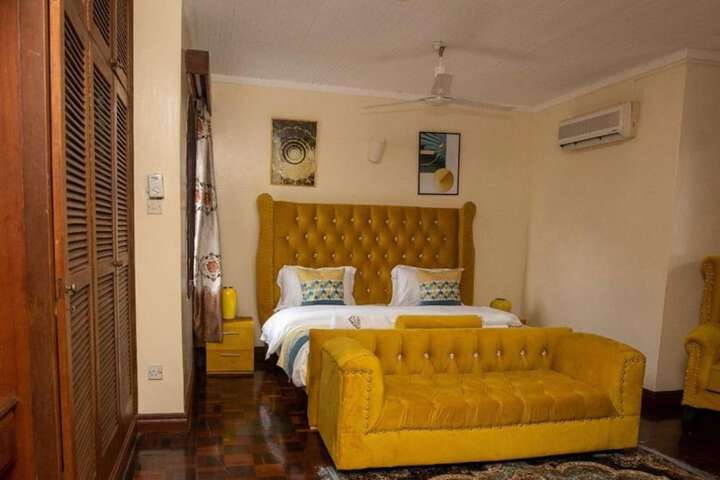Room 15 of 62