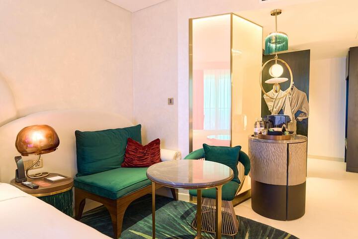 Room 42 of 126