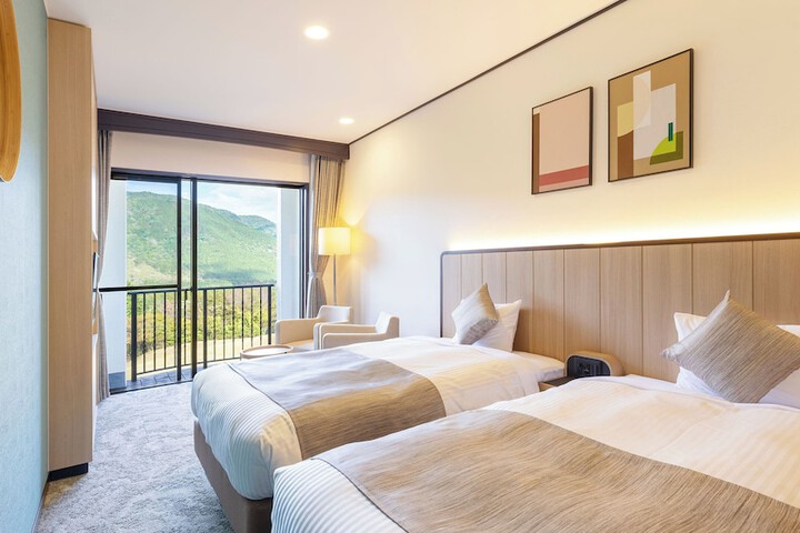 Room 4 of 31