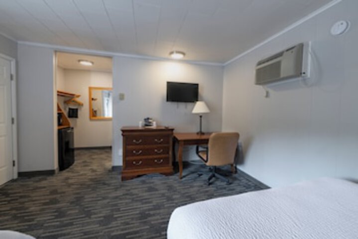 Room 184 of 549