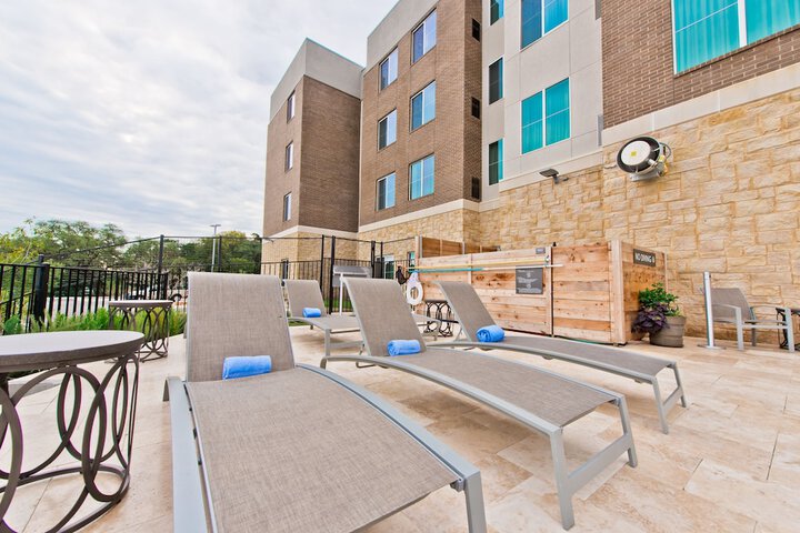 Terrace/Patio 41 of 43