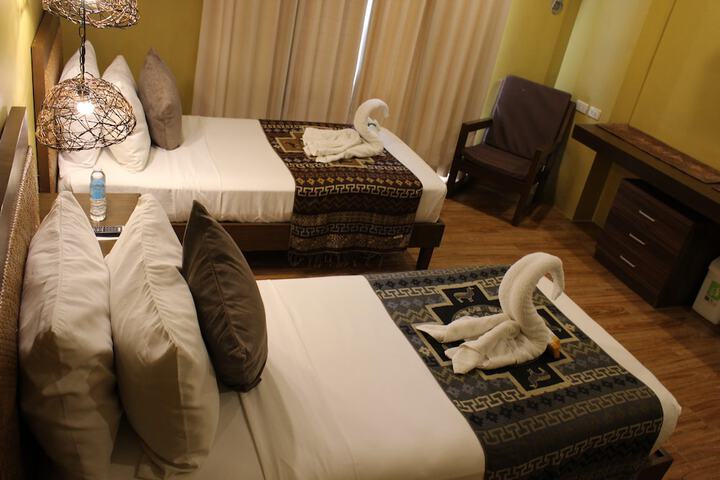 Room 16 of 30
