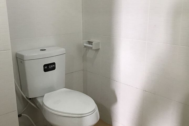 Room 14 of 17