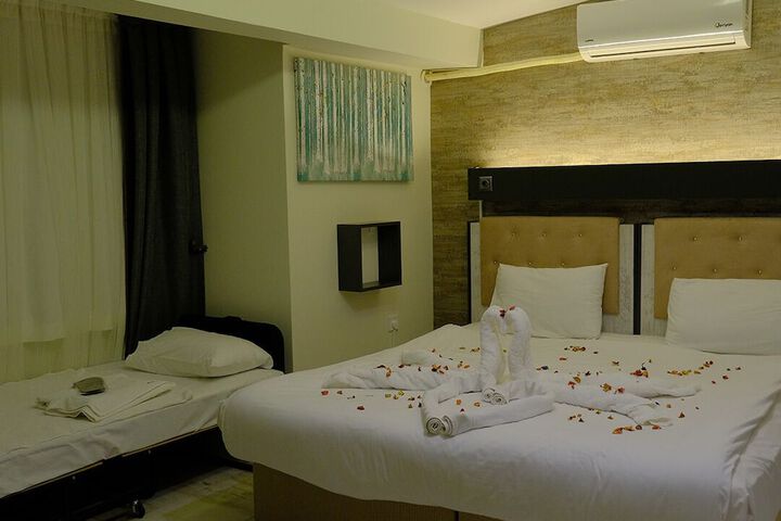 Room 17 of 40