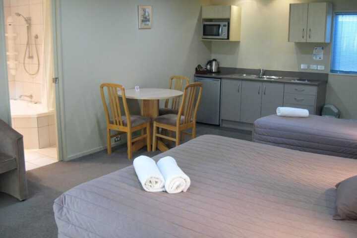 Room 7 of 31