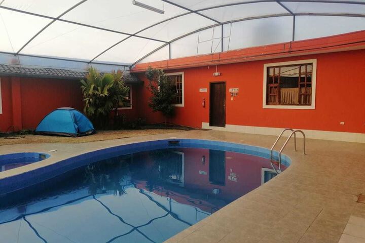 Pool 24 of 58