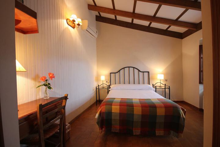Room 2 of 58