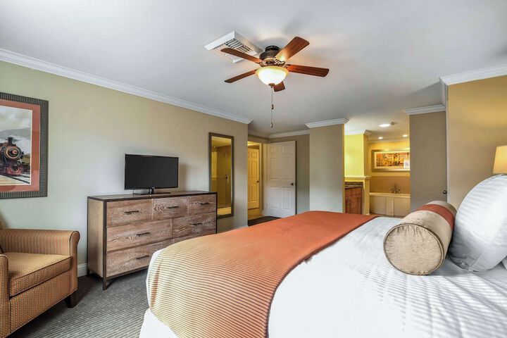 Room 5 of 25