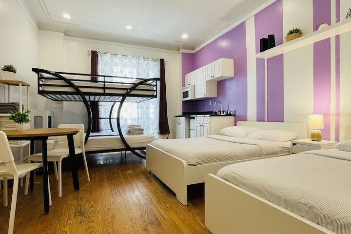 Room 140 of 236