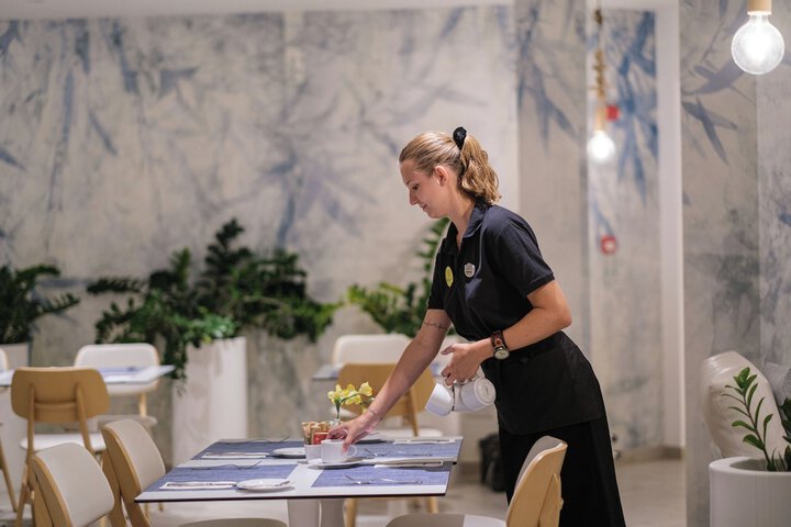 Dining 54 of 97