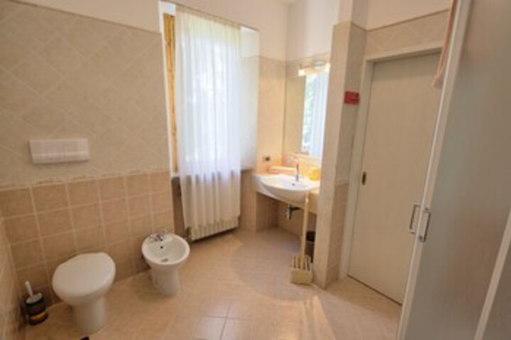 Room 15 of 51