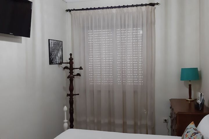 Room 32 of 62