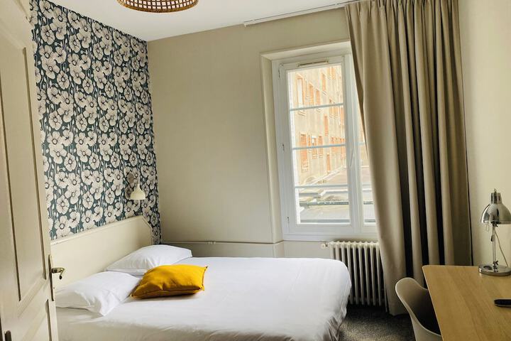 Room 40 of 94