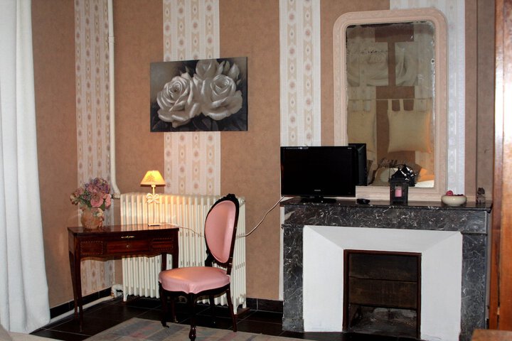 Room 30 of 74