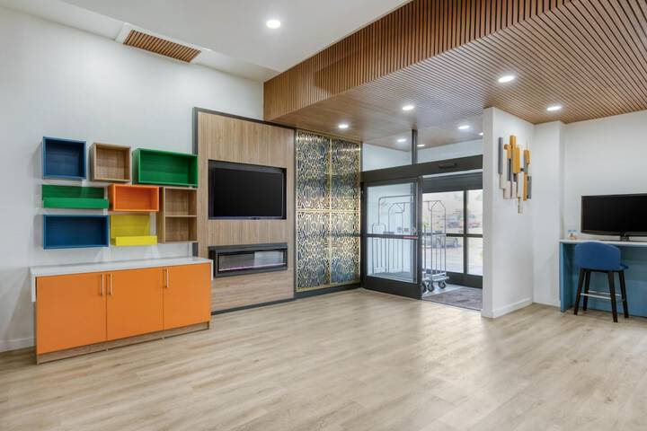 Lobby Entry