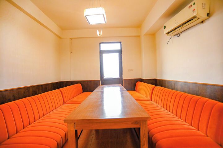 Room 26 of 46