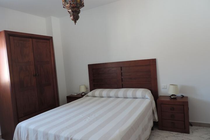 Room 26 of 168