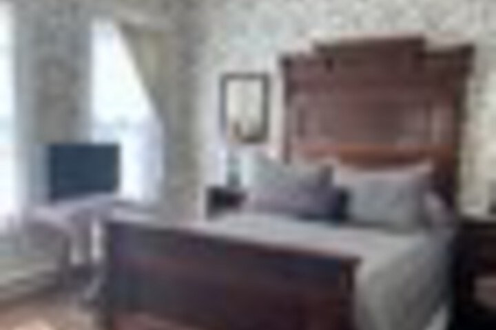 Room 38 of 123