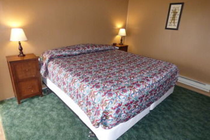 Room 17 of 35