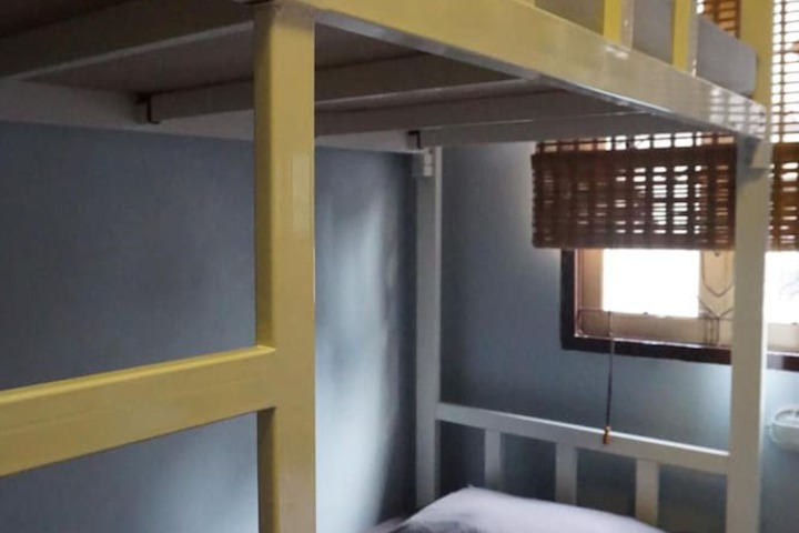 Room 10 of 49