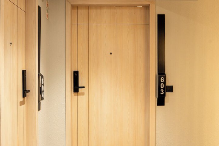 Room 25 of 90