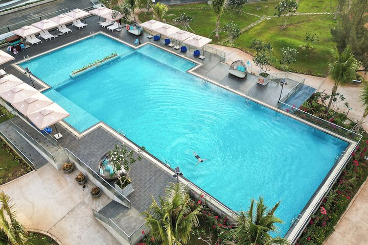 Pool 72 of 138