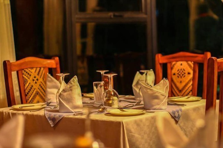 Dining 65 of 144