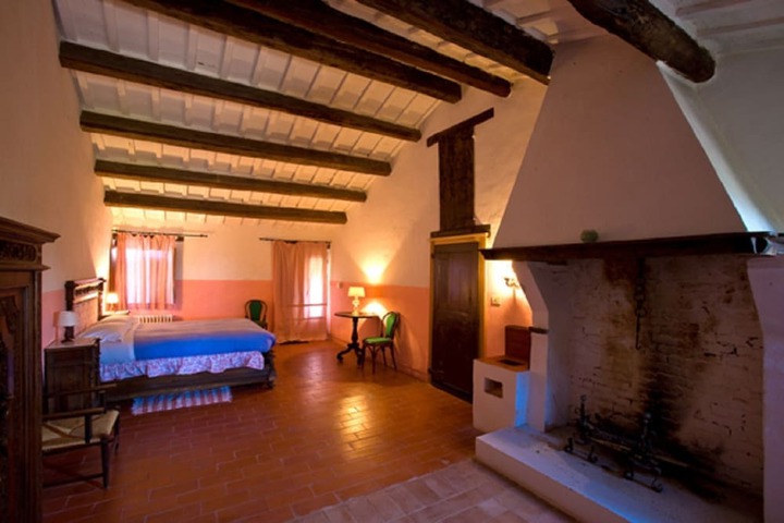 Room 5 of 5