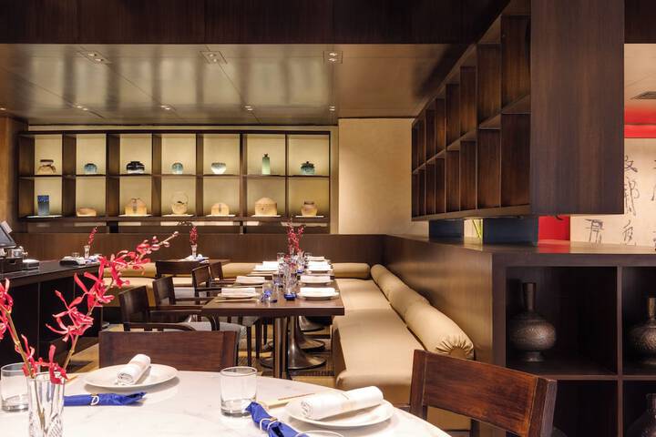 Dining 78 of 136
