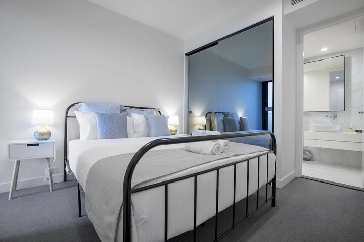 Room 3 of 24