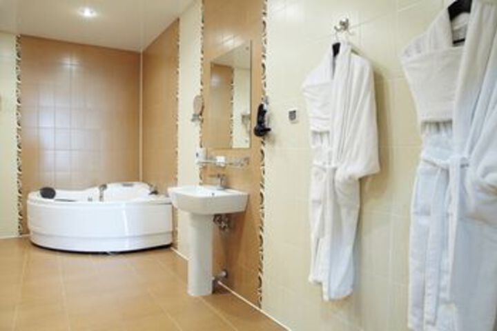 Room 2 of 45