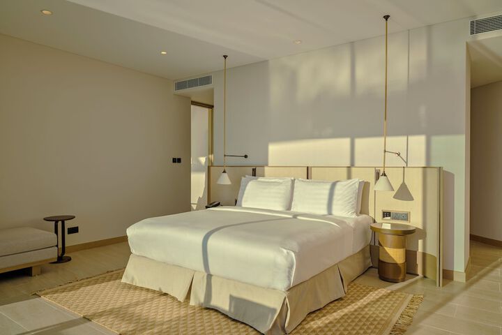 Room 14 of 97