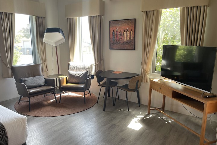 Room 15 of 54